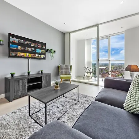 Sky Scraper London Luxury 1Br Roof Terrace And Gym Bed & Breakfast